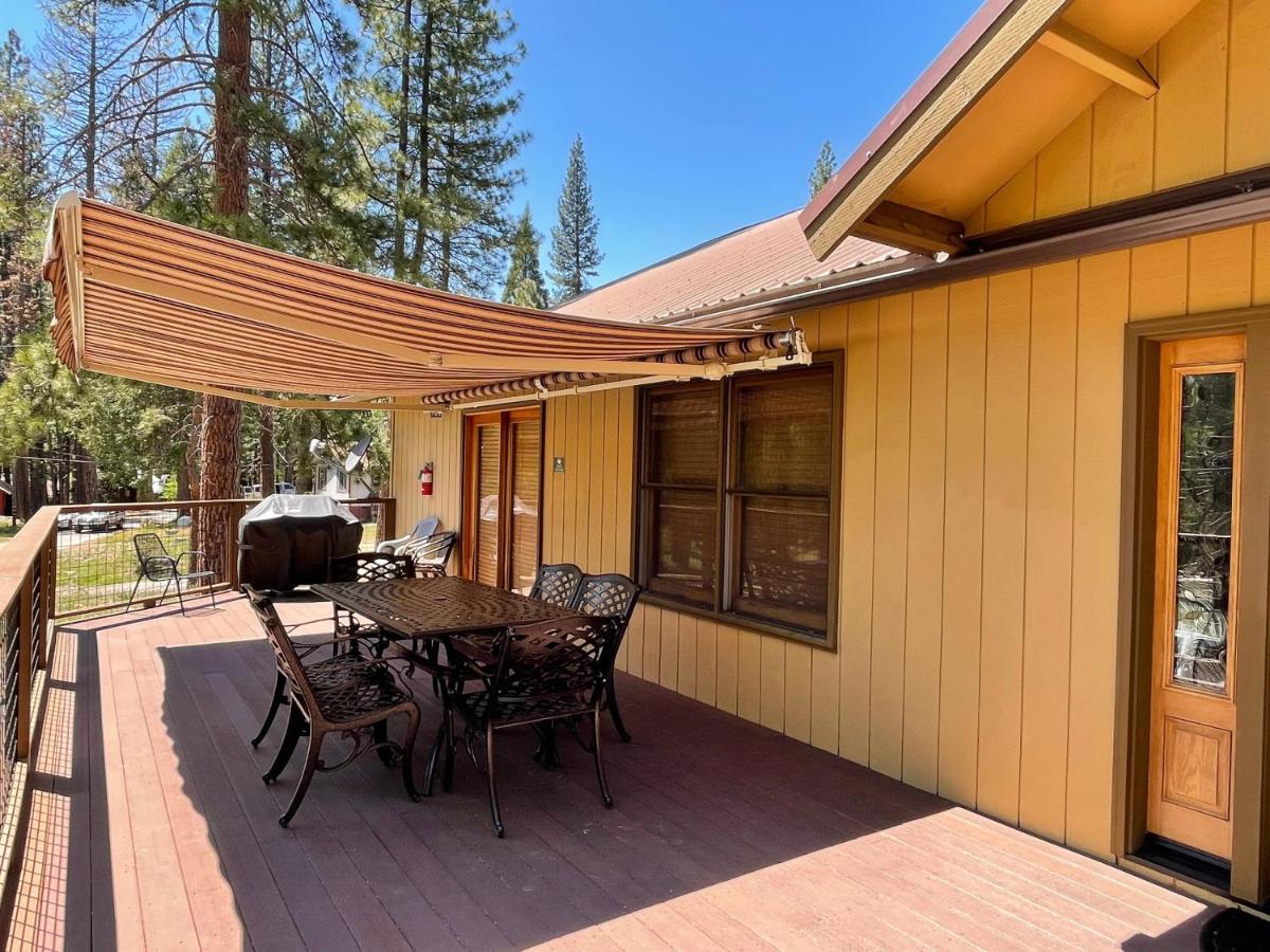 Вилла Apple Tree Bear House Йосемити-Уэст Экстерьер фото