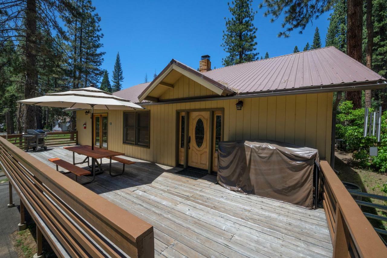 Вилла Apple Tree Bear House Йосемити-Уэст Экстерьер фото